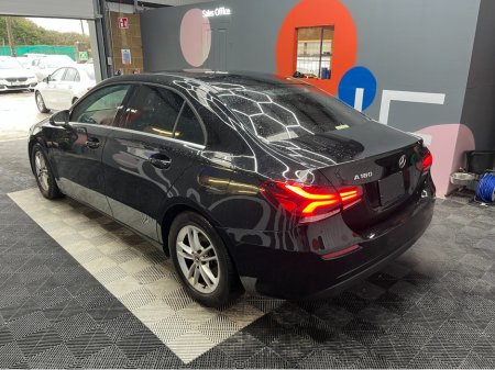 2021 Mercedes-Benz A Class 2021 MERCEDES-BENZ A180 SEDAN 1.4 AUTOMATIC / CRUISE CONTROL / REVERSE CAMERA / PADDLE SHIFTERS thumbnail