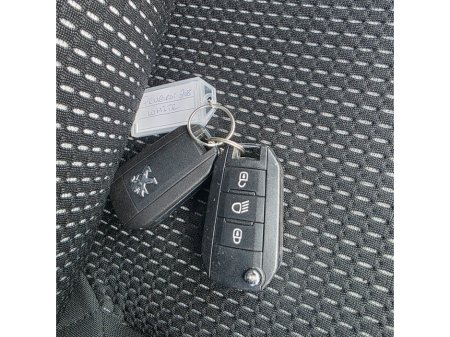 2016 Peugeot 208 1.2 Puretech 110 bhp automatic Allure 5d €9,950 thumbnail