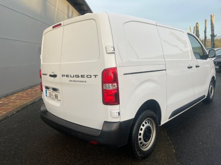 2025 Peugeot Expert  €25,500 thumbnail