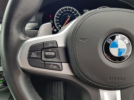 2020 BMW 5 Series 530d M Sport Saloon €35,995 thumbnail