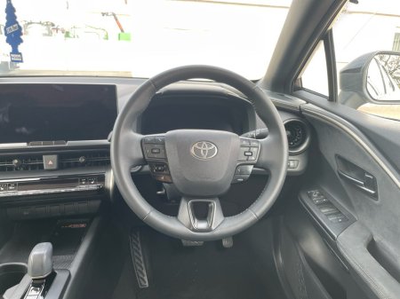 2024 Toyota C-HR - thumbnail 14
