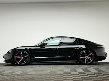 2022 Porsche Taycan - view 4