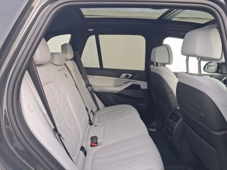 2025 BMW X5 xDrive50e M Sport €117,950 thumbnail