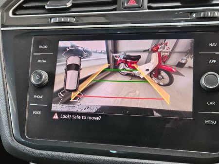 2021 Volkswagen Tiguan - thumbnail 13