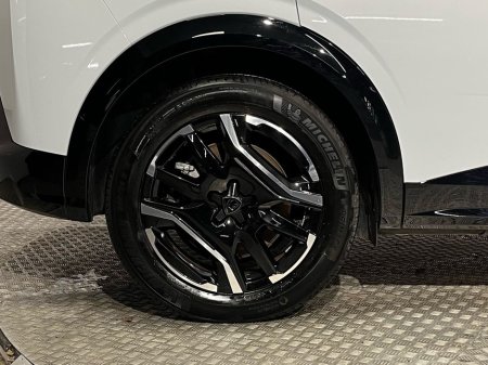 2025 Peugeot 3008 GT EV 73kWh 210BHP - Reversing Camera - Ambient Lighting - Sat Nav - Climate Control - Heated Seats/Steering Wheel - Keyless Start - Apple CarPlay/Android Auto €35,450 thumbnail