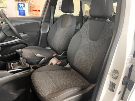 2024 Opel Crossland X **Only 14,000 Kms** Best Value As New 2024 Opel Crossland Diesel Apple Car Play Rear View Camera www.bolands.ie Est.1955 €21,950 thumbnail