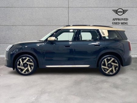 2025 MINI Countryman C €44,950 thumbnail