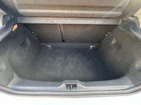 2017 Renault Clio - thumbnail 15