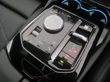 2025 BMW 5 Series 530e M Sport Saloon €72,900 thumbnail