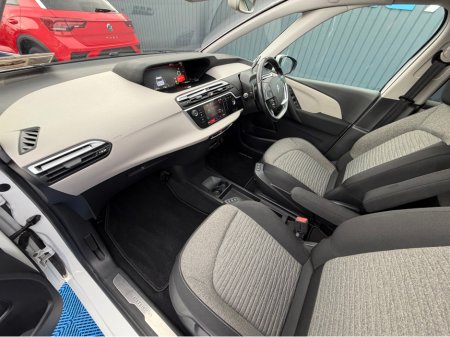2020 Citroen Grand C4 SpaceTourer 2.0L DIESEL - AUTO - 7 SEATS - 12M WARRANTY - CAR: €19,950 thumbnail