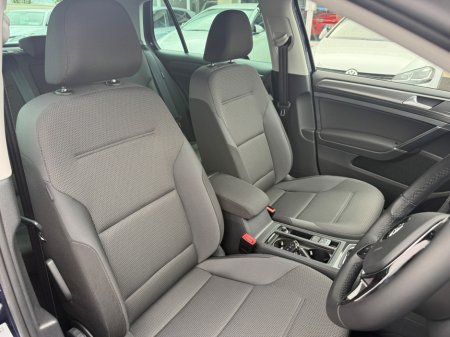 2020 Volkswagen Golf - thumbnail 10