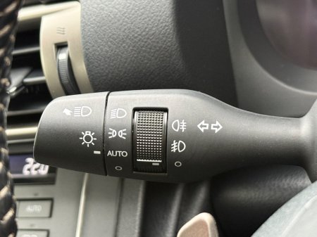 2015 Lexus IS 300 h 300h Executive €15,900 thumbnail