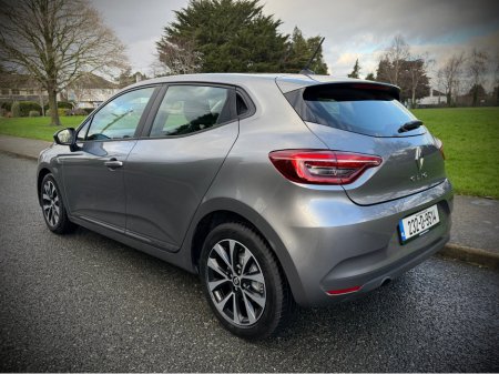 2023 Renault Clio 1.0 Petrol Automatic | AA approved | One owner Irish car | Full history | 2 Year Renault Warranty | Sold serviced and valeted with full Motor History check supplied. €16,999 thumbnail