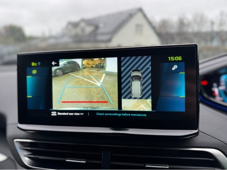 2022 Peugeot 3008 - thumbnail 8