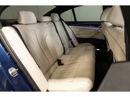 2022 BMW 5 Series - thumbnail 11