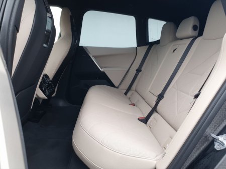 2023 BMW iX xDrive50 M Sport €69,995 thumbnail