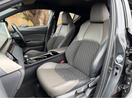 2023 Toyota C-HR HYBRID..#12 MONTH WARRANTY INCLUDED .. FINANCE AVAILABLE €22,750 thumbnail