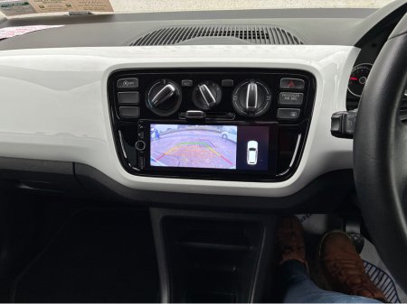 2016 Volkswagen up! 1.0i Petrol Jeans Up Automatic €10,750 thumbnail