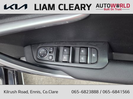 2022 Kia Ceed GT LINE 5DR €23,900 thumbnail