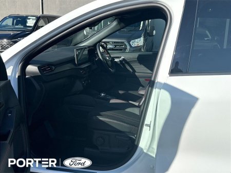 2026 Ford Kuga - view 4