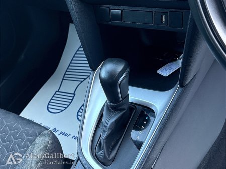 2023 Toyota Yaris Cross - thumbnail 13