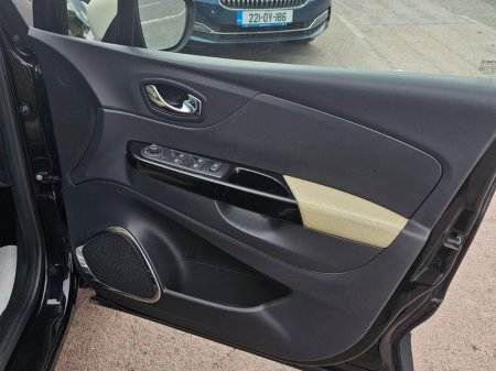 2016 Renault Captur - thumbnail 14