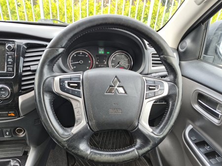 2017 Mitsubishi L200 - thumbnail 19