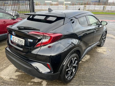 2019 Toyota C-HR 1.8 HYBRID AUTO LOW KM HIGH SPEC €20,950 thumbnail