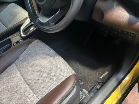 2020 Toyota Yaris Cross Yaris Cross hybrid auto only 38000 kms €20,499 thumbnail