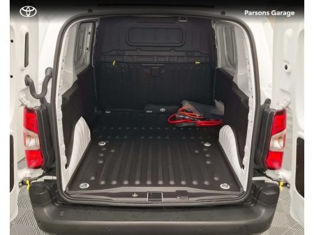 2025 Toyota Proace City - thumbnail 12