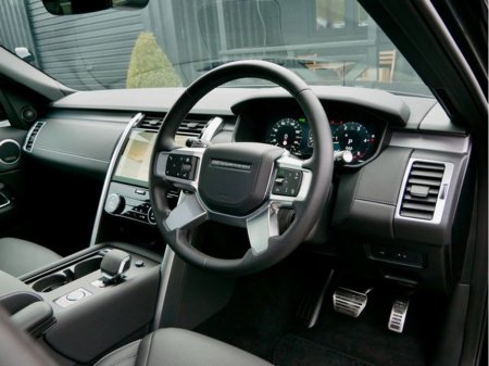 2025 Land Rover Discovery - thumbnail 19