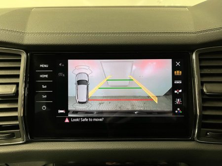 2024 Skoda Kodiaq Style 7 Seat DSG 2.0TDI 150BHP - Reversing Camera - Sat Nav - Climate Control - Heated Seats - Cruise Control - Apple CarPlay/Android Auto €55,950 thumbnail