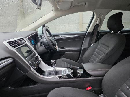 2017 Ford Mondeo - thumbnail 15