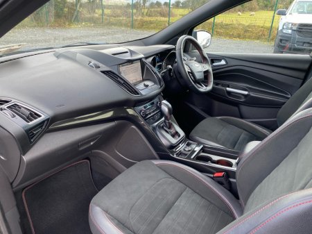 2019 Ford Kuga ST-Line 2.0 150BHP AWD Automatic... Sunroof thumbnail