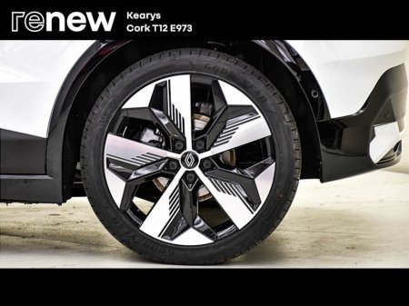 2023 Renault Megane E-Tech EV60 220hp Techno €27,900 thumbnail