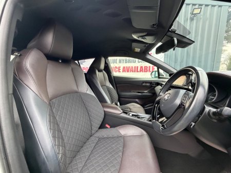 2018 Toyota C-HR 1.8 HYBRID SOL €19,500 thumbnail