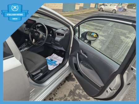 2022 Toyota Corolla LUNA 4DR AUTO HYBRID €20,500 thumbnail