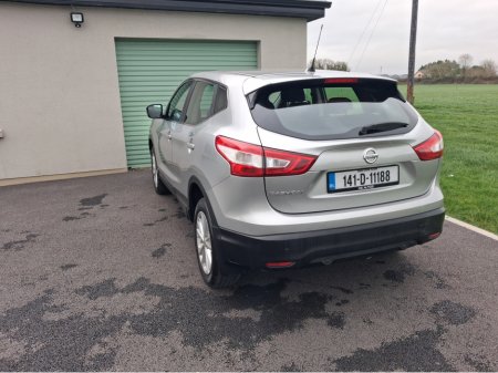 2014 Nissan Qashqai 1.5 DSL SV 4DR €8,950 thumbnail