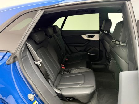 2025 Audi Q8 55 TFSI E S LINE 394HP QUATTRO €94,990 thumbnail