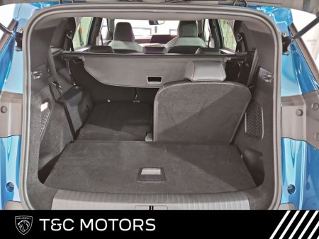 2025 Peugeot 5008 Allure Model 73kwh 210hp 500kms Range - Detachable Tow Bar €49,495 thumbnail