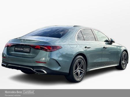 2025 Mercedes-Benz E Class - thumbnail 3