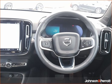 2025 Volvo EC40 - thumbnail 9