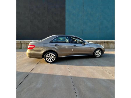 2011 Mercedes-Benz E Class E 200 CDI BlueEfficiency Classic A/T R12