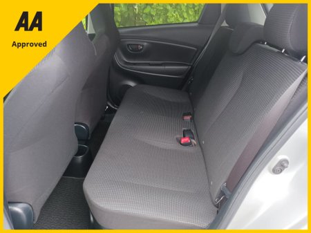 2017 Toyota Yaris 1.5 PETROL HYBRID ONLY 22,776kms COMPREHENSIVE SERVICE HISTORY (9 STAMPS) FACTORY IMMOBILISER PUSH BUTTON START MUTLIFUNCTION STEERING WHEEL AUTO HEADLIGHTS REVERSE CAMERA ANDROID AUTO & APPLE CARPLAY €14,950 thumbnail