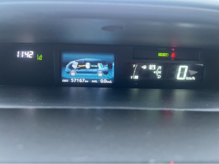 2020 Toyota Prius Alpha 2020 Toyota Prius Alpha  Self Charging Hybrid Automatic €19,950 thumbnail