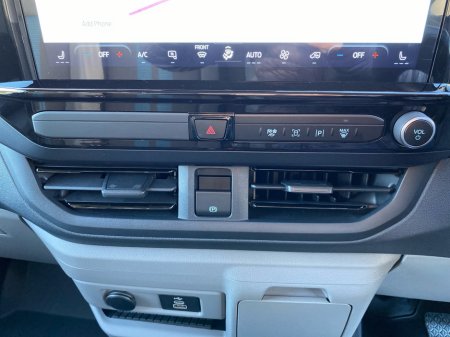 2025 Ford Transit Custom Sport 2.5 PHEV 232BHP SWB thumbnail