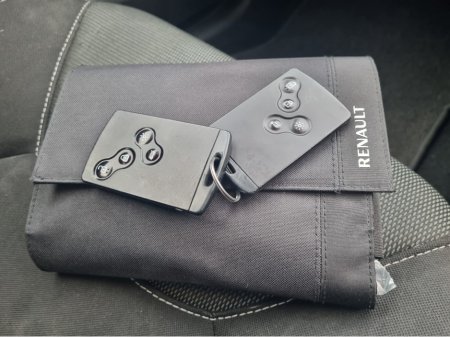 2014 Renault Clio - thumbnail 25