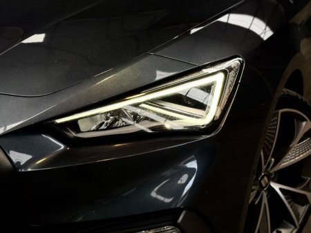 2020 SEAT Leon FR DSG // UPGRADED LIP KIT // PLUG IN HYBRID // 12 MONTH WARRANTY // €19,950 thumbnail