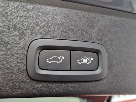 2023 Volvo XC40 T4 PLUS DARK RECHARGE AUTOMATIC **ONE OWNER / APPLE CARPLAY / CRUISE CONTROL / ELECTRIC BOOTLID / HEATED FRONT & REAR SEATS / HEATED STEERING WHEEL / 360 DEGREE CAMERA / WIRELESS PHONE CHARGING** €38,900 thumbnail