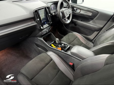 2020 Volvo XC40 - thumbnail 12